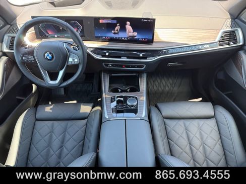 Used 2026 BMW X5 xDrive40i AWD/4WD image 19