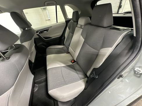 Used 2023 Toyota RAV4 XLE FWD image 15