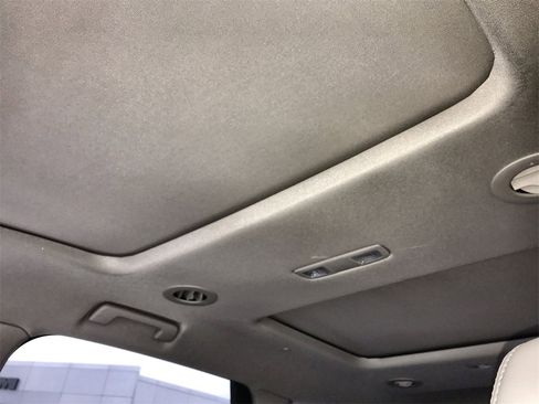 Used 2021 Buick Enclave Essence w/ Sound and Sites Package image 22