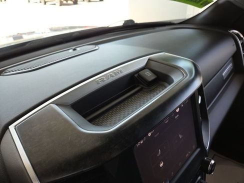 Used 2022 RAM 1500 Big Horn w/ Night Edition AWD/4WD image 65