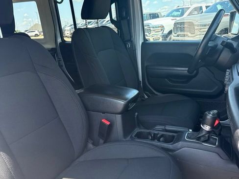 Used 2022 Jeep Wrangler Unlimited Sport AWD/4WD image 18