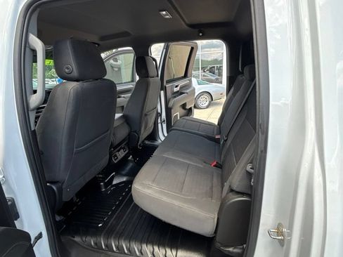 Used 2024 Chevrolet Silverado 2500 LT w/ Convenience Package AWD/4WD image 18