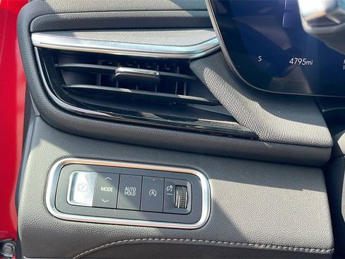 Used 2025 Buick Enclave Sport Touring w/ Power Package image 25