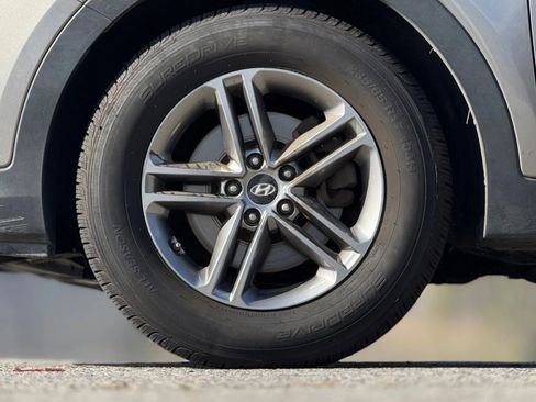 Used 2018 Hyundai Santa Fe Sport image 29