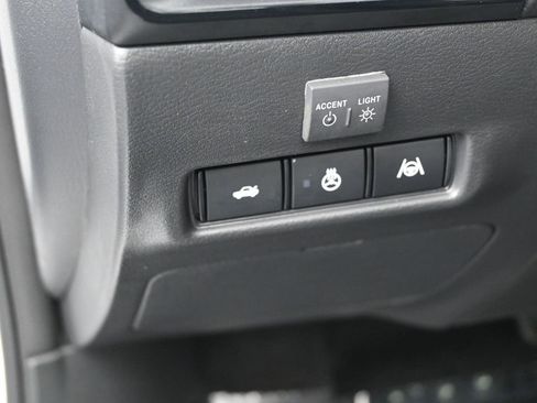 New 2026 Nissan Sentra SR w/ SR Premium Package FWD image 13
