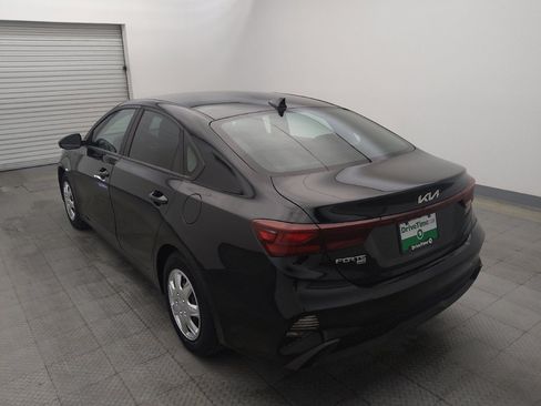 Used 2023 Kia Forte LX FWD image 5