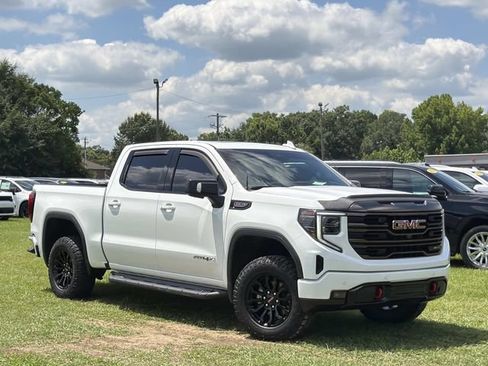 Used 2023 GMC Sierra 1500 AT4X AWD/4WD image 15
