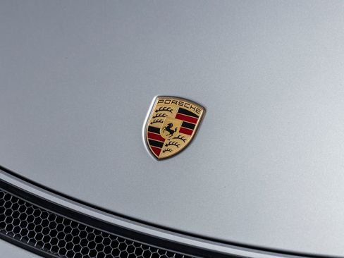 Used 2020 Porsche 718 Cayman GT4 RWD image 23
