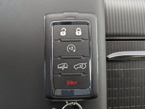 New 2026 Jeep Grand Wagoneer Summit w/ Premium Group III AWD/4WD image 33