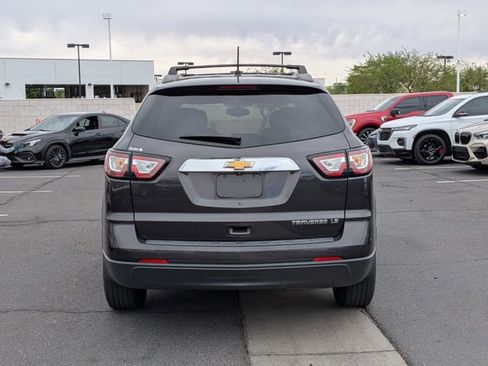 Used 2014 Chevrolet Traverse LS FWD image 6