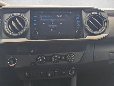 Used 2019 Toyota Tacoma TRD Off-Road w/ Technology Package RWD image 11