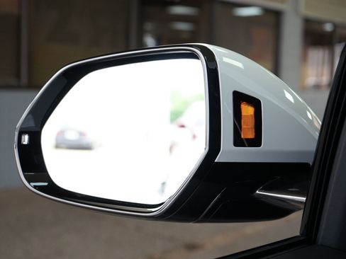 Used 2026 Lamborghini Urus SE image 26