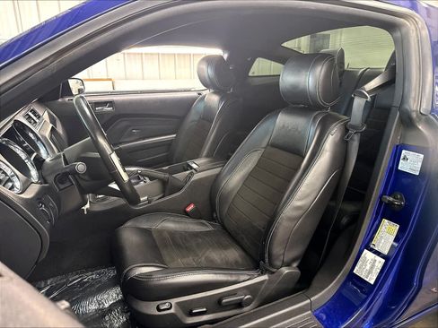 Used 2013 Ford Mustang GT Premium w/ Electronics Pkg RWD image 21