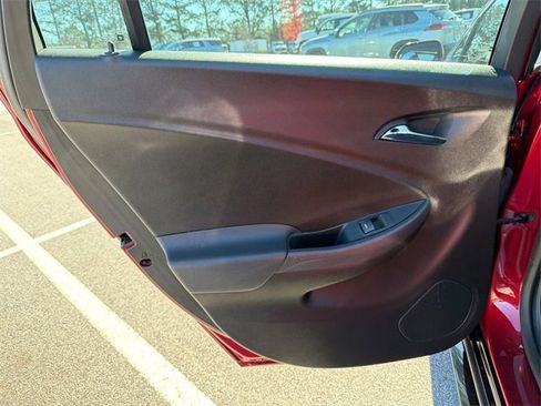 Used 2018 Chevrolet Volt LT image 21