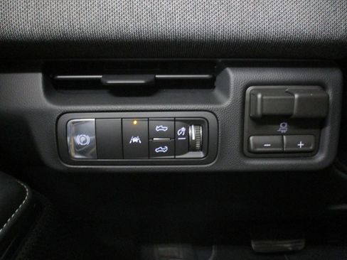 New 2026 GMC Sierra EV Elevation image 23