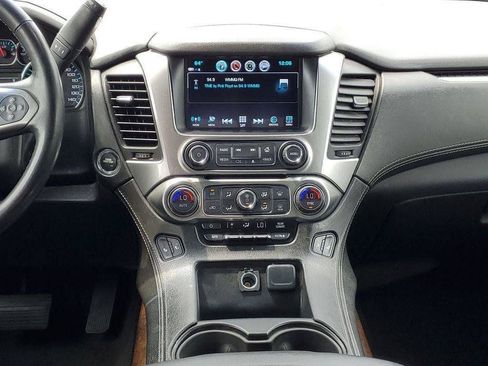 Used 2019 Chevrolet Tahoe LT w/ Luxury Package AWD/4WD image 27
