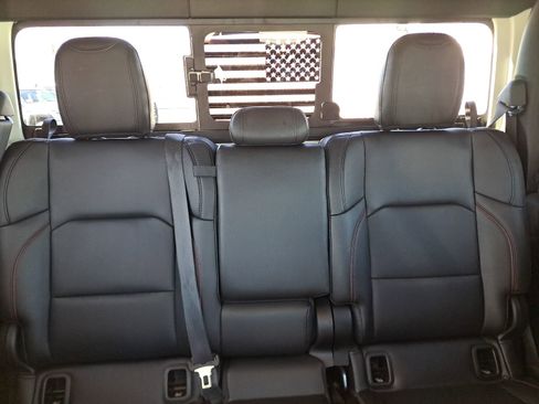 Used 2022 Jeep Gladiator Rubicon w/ Cold Weather Group image 33