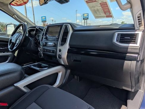 Used 2021 Nissan Titan SV w/ SV Convenience Package AWD/4WD image 23