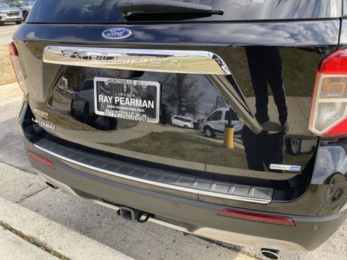 Used 2020 Ford Explorer Limited w/ Class III Trailer Tow Package image 4