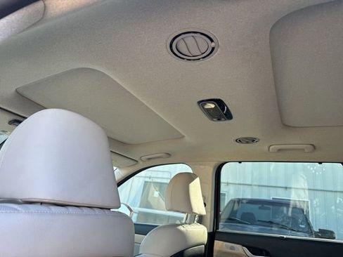 Used 2024 Hyundai Palisade Limited FWD image 4
