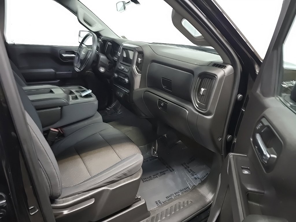 Used 2019 Chevrolet Silverado 1500 Custom w/ Custom Value Package AWD/4WD image 16