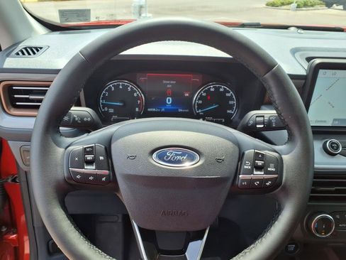 Used 2023 Ford Maverick Lariat w/ Lariat Luxury Package image 11