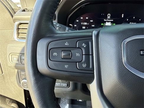 Used 2024 GMC Yukon Denali w/ Advanced Technology Package image 30