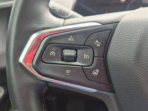 Used 2024 Chevrolet Trax LT w/ Driver Confidence Package FWD image 11