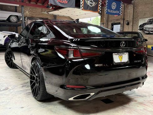 Used 2019 Lexus ES 350 F Sport w/ Accessory Package FWD image 4