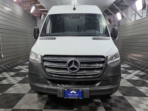 Used 2019 Mercedes-Benz Sprinter 170 image 3