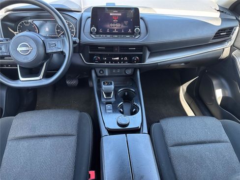 Used 2024 Nissan Rogue SV AWD/4WD image 15
