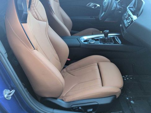 Used 2025 BMW Z4 M40i w/ Premium Package image 20