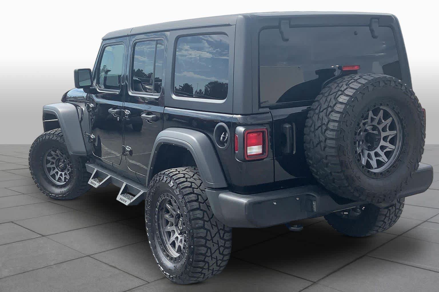 Used 2021 Jeep Wrangler Unlimited Sport AWD/4WD image 12