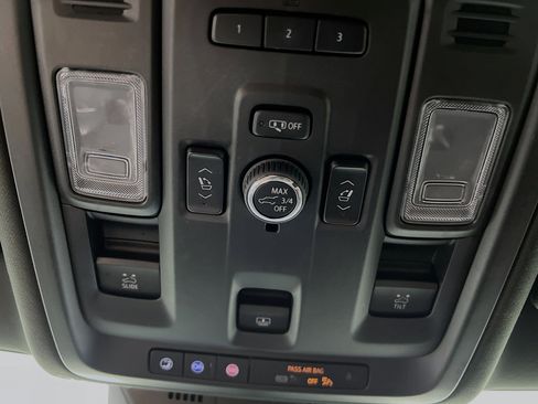 Used 2023 Cadillac Escalade ESV Sport w/ LPO, ONYX Package image 20