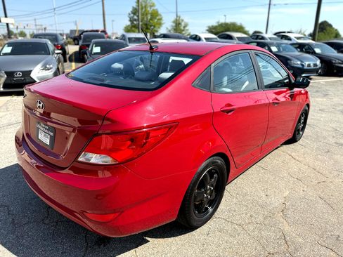 Used 2016 Hyundai Accent SE image 5