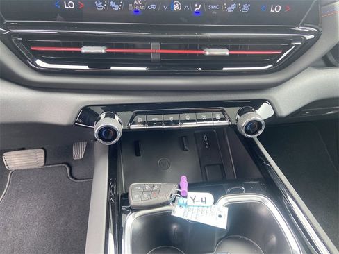 New 2025 Chevrolet Silverado EV RST image 18