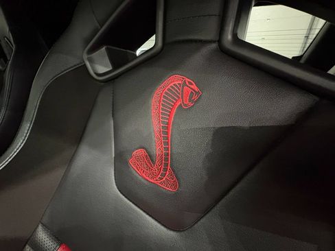 Used 2013 Ford Mustang Shelby GT500 RWD image 12