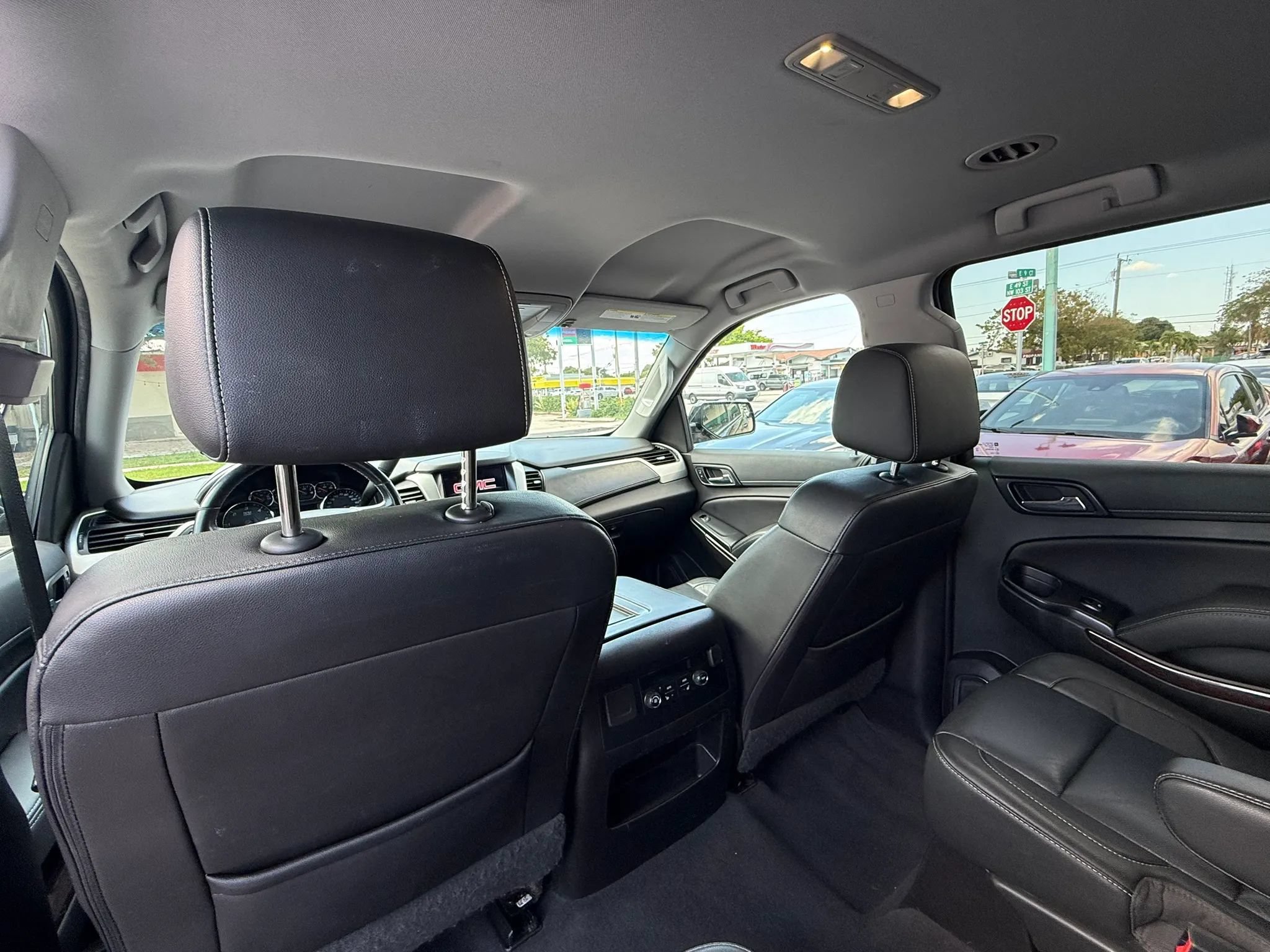 Used 2019 GMC Yukon SLT RWD image 15
