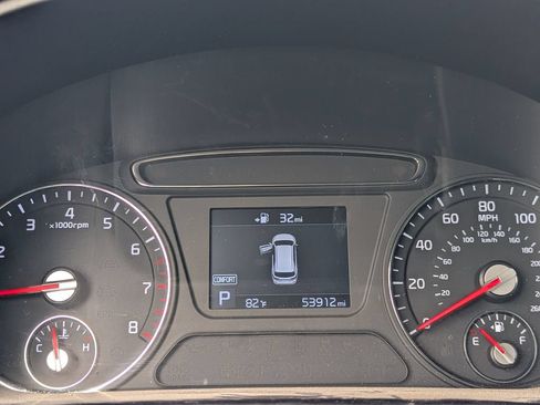 Used 2019 Kia Sorento AWD image 22