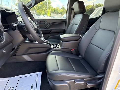 New 2026 Chevrolet Colorado W/T image 8