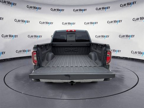 Used 2017 GMC Sierra 1500 SLT image 16
