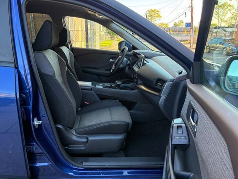 Used 2023 Nissan Rogue SV FWD image 14
