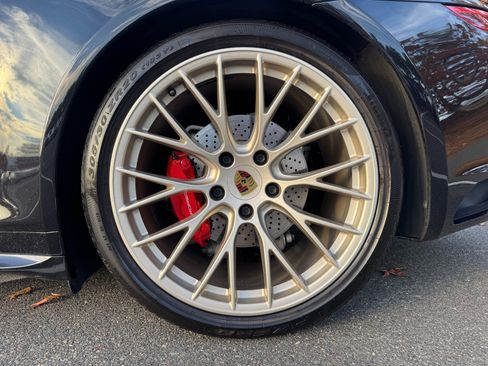 Used 2019 Porsche 911 image 77