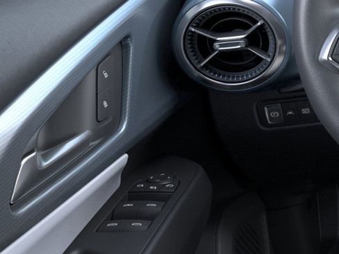 New 2025 Chevrolet Equinox EV LT image 22