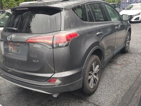 Used 2016 Toyota RAV4 XLE FWD image 3