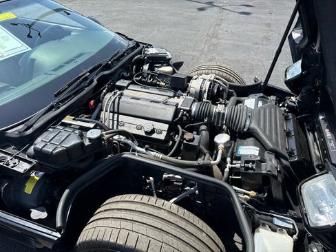 Used 1996 Chevrolet Corvette Convertible RWD image 23