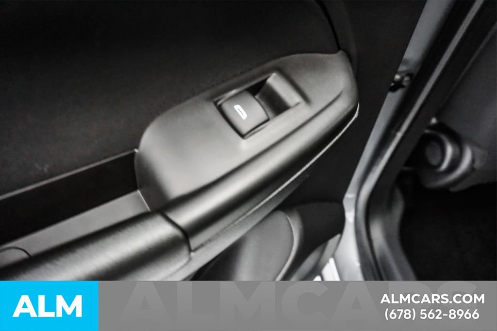 Used 2025 Chevrolet TrailBlazer LT FWD image 49