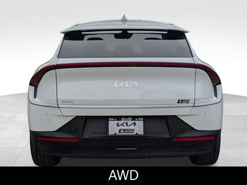 Certified 2024 Kia EV6 Light image 3