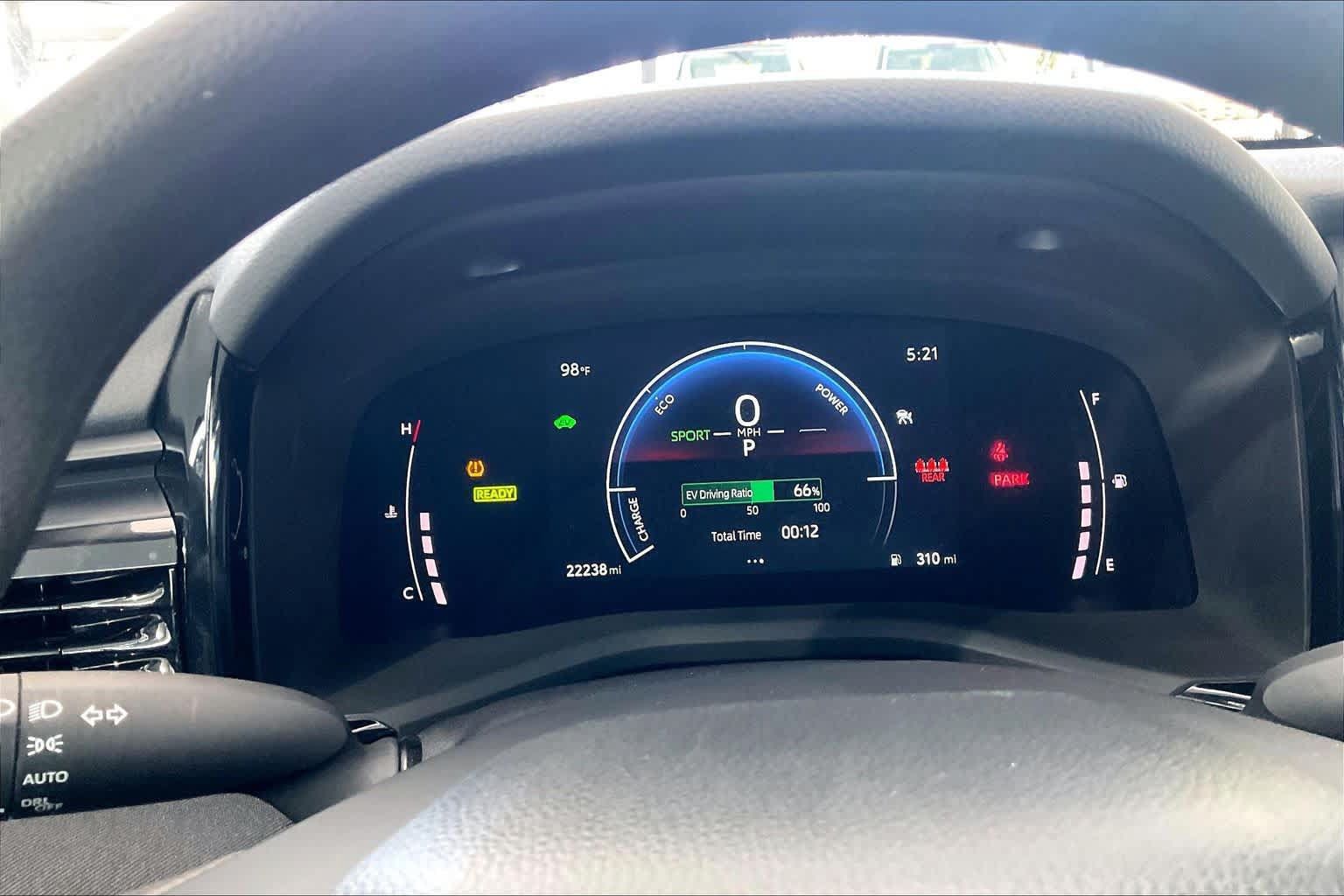 Used 2025 Toyota Camry LE FWD image 27