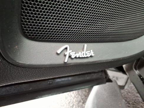 Used 2024 Nissan Titan PRO-4X w/ Pro-4x Convenience Package image 10